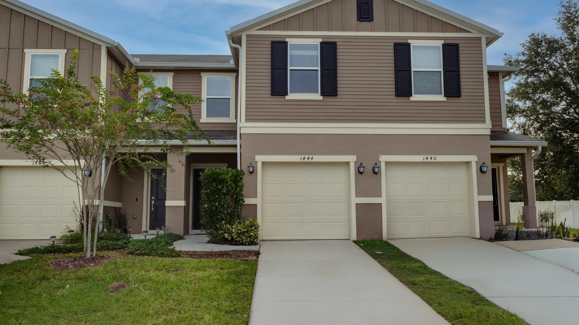 Townhome de dos plantas en Davenport